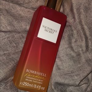 Victoria’s Secret Bombshell Paradise Frag. Mist
